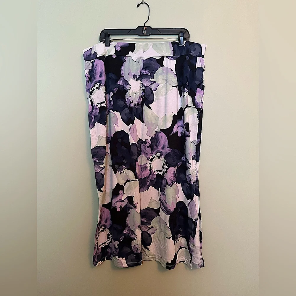 EUC Liz Claiborne floral maxi skirt. - Picture 1 of 1